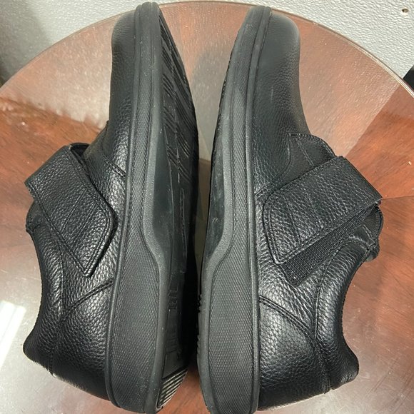 Orthofeet Broadway Black Leather Men\'s Shoes 11 4E main image 4